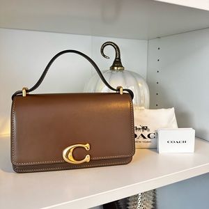 Like new Coach bandit crossbody in dark stone 🌟